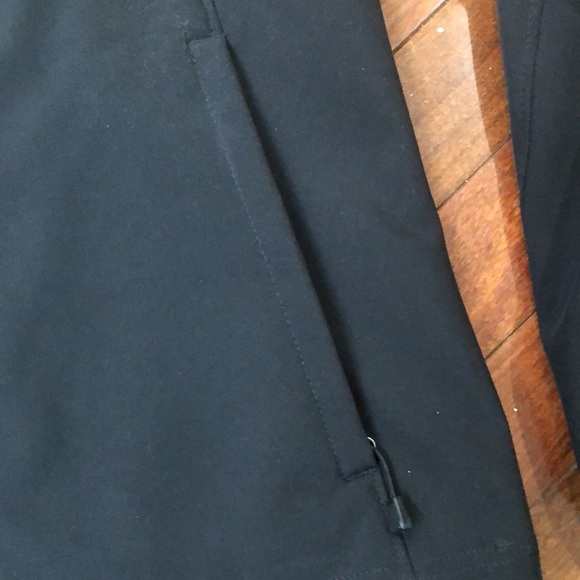 COPY - The North Face women’s jacket - Picture 3 of 6